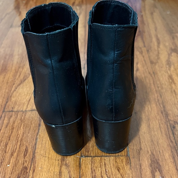 Steve‎ Madden Black Ankle Booties - Picture 2 of 8